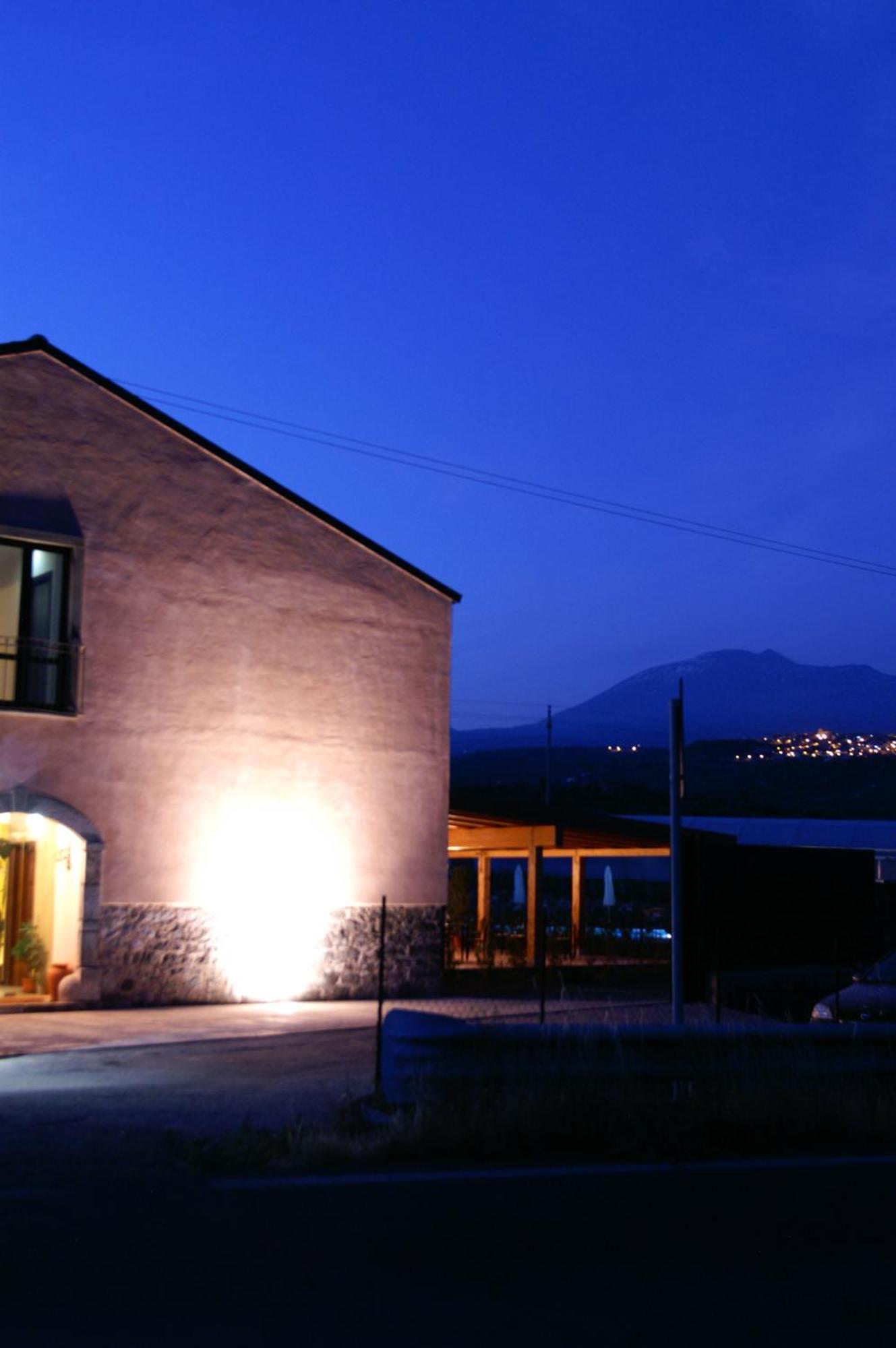Agriturismo Biologico Corte Aragonese Santa Maria di Licodia Extérieur photo