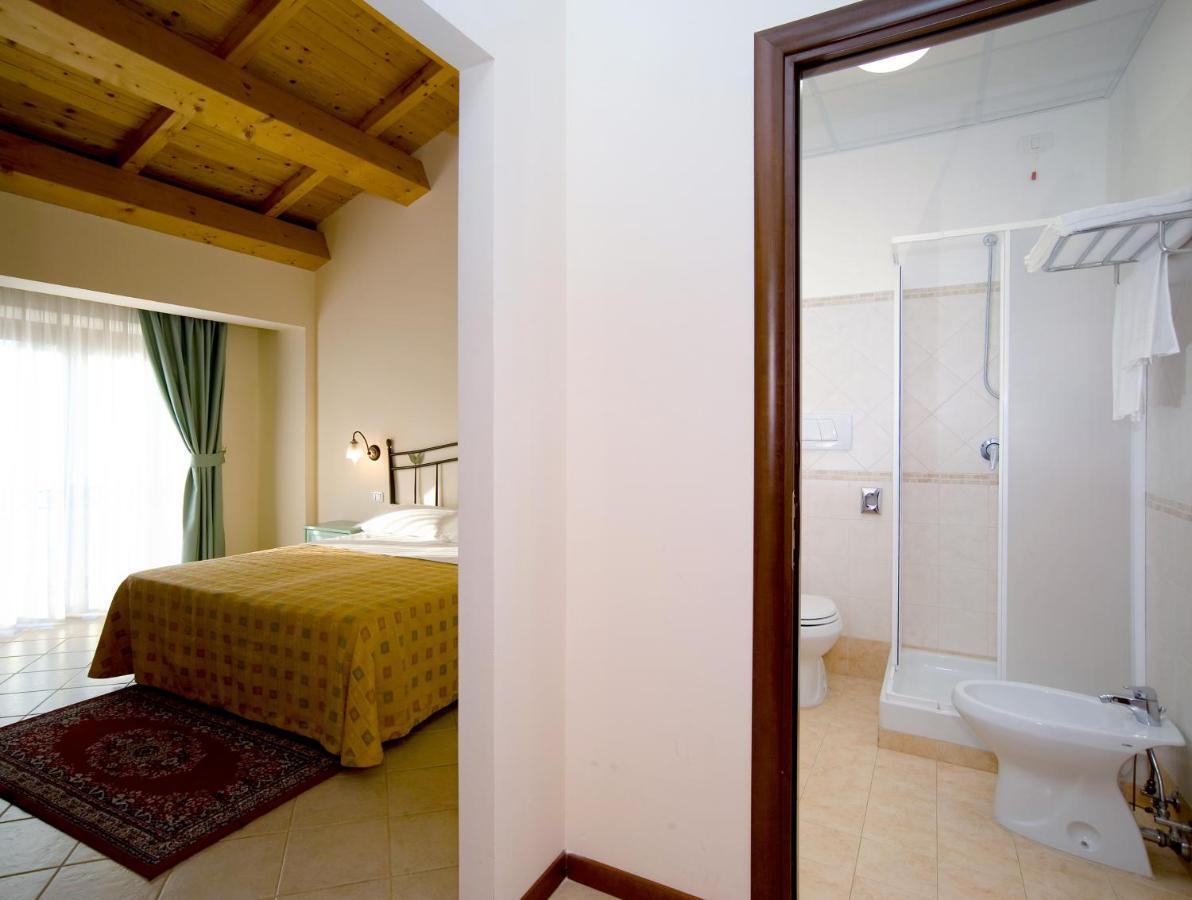 Agriturismo Biologico Corte Aragonese Santa Maria di Licodia Chambre photo